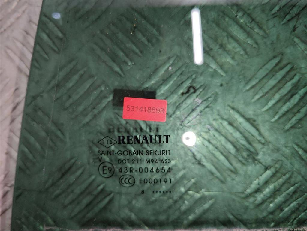 Стекло двери задней левой