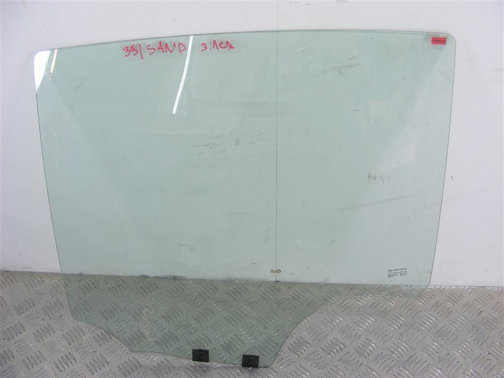 Стекло двери задней левой
