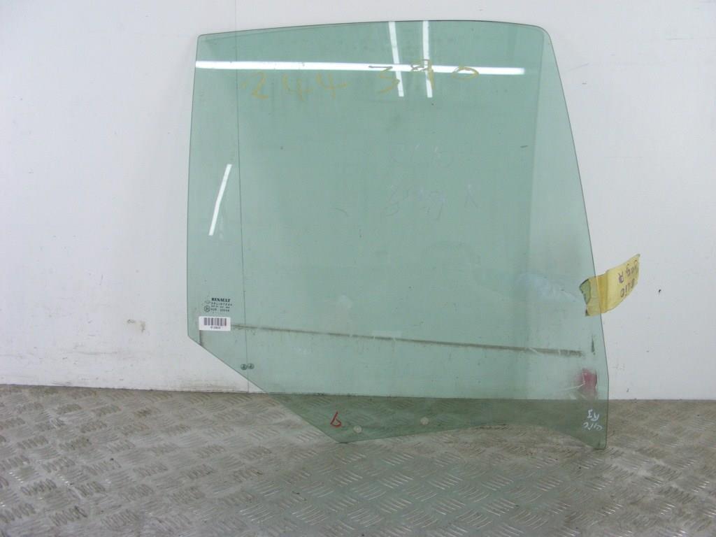 Стекло двери задней правой