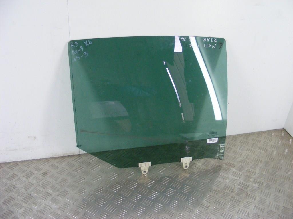 Стекло двери задней правой