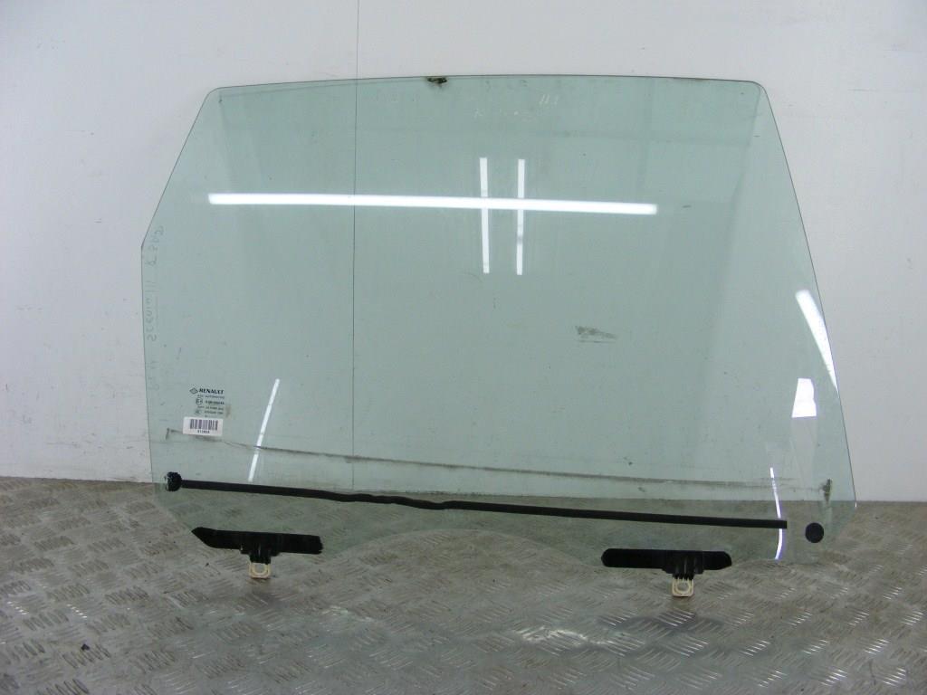 Стекло двери задней правой