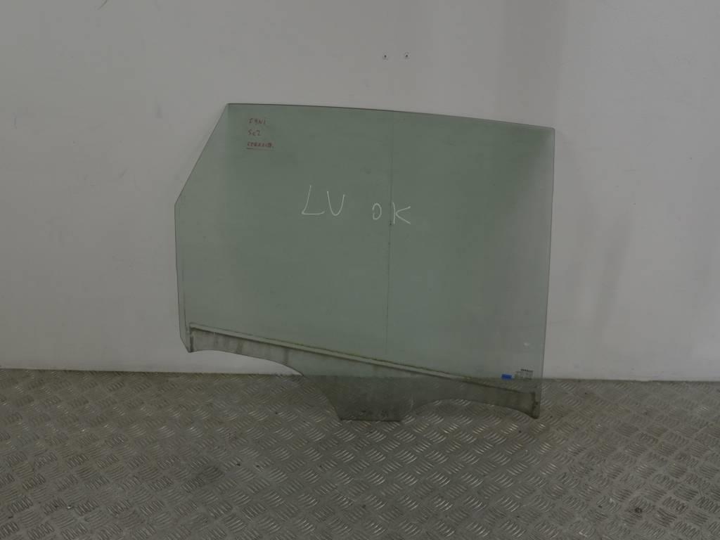 Стекло двери задней правой