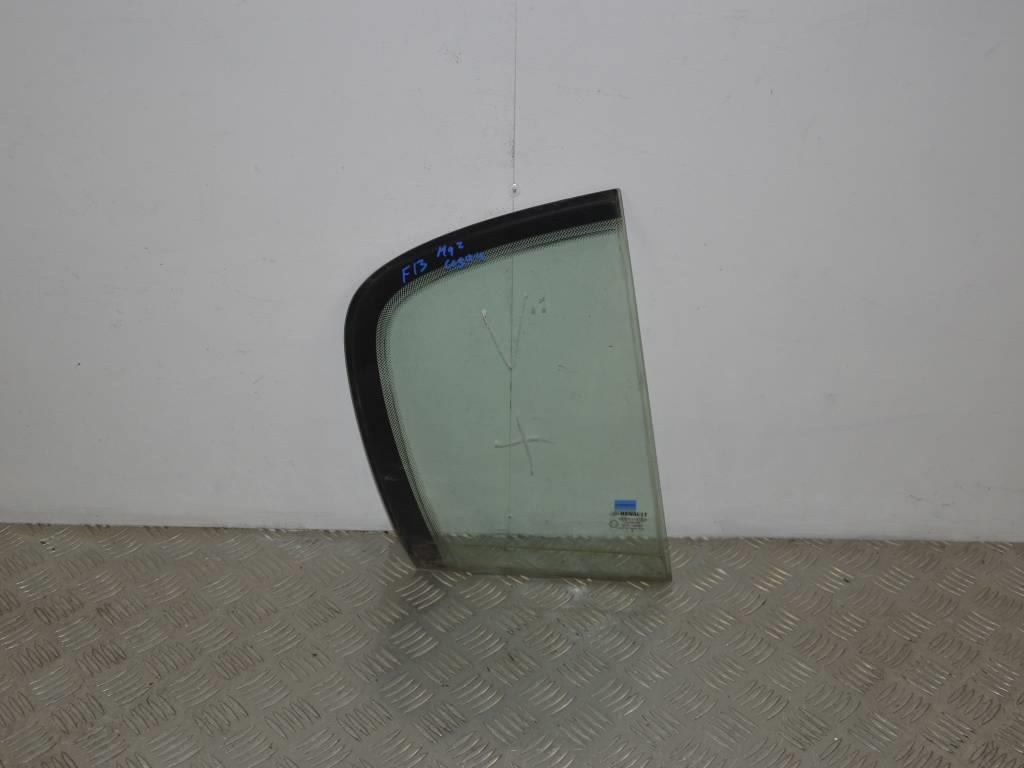 Стекло двери задней правой