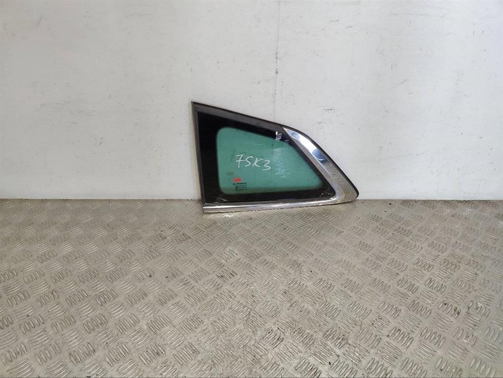 Стекло кузовное боковое правое