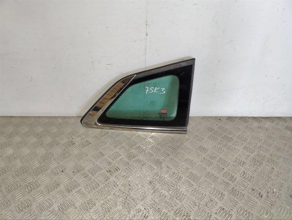 Стекло кузовное боковое правое