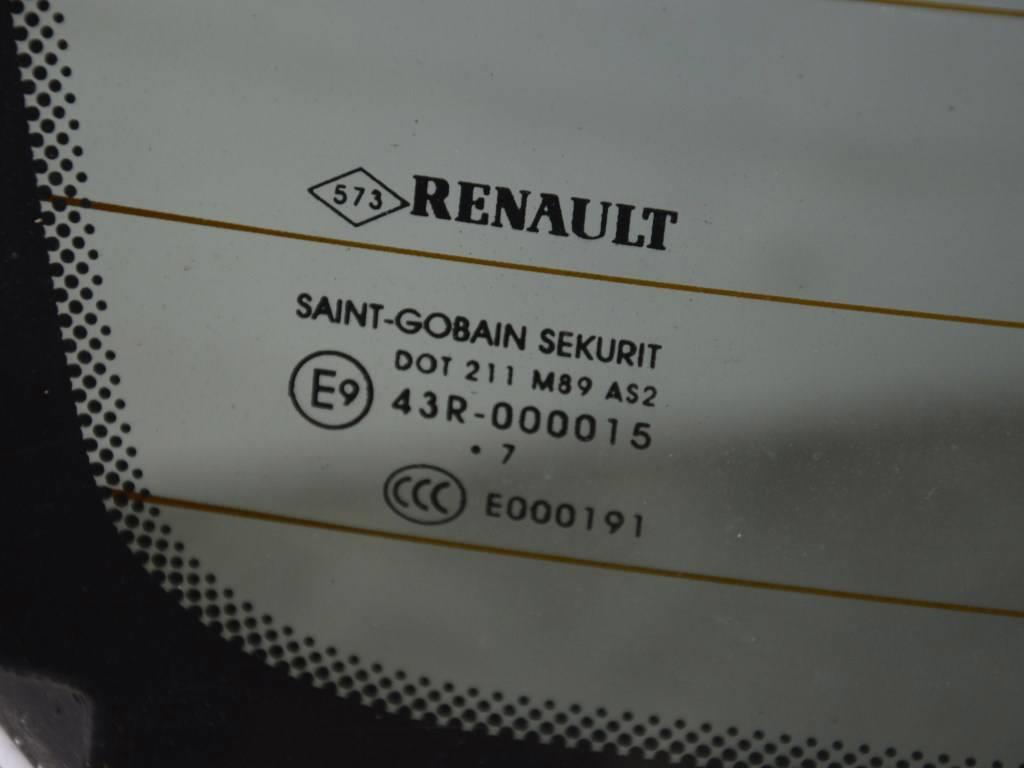Стекло заднее Renault Megane 2 (2002-2008)