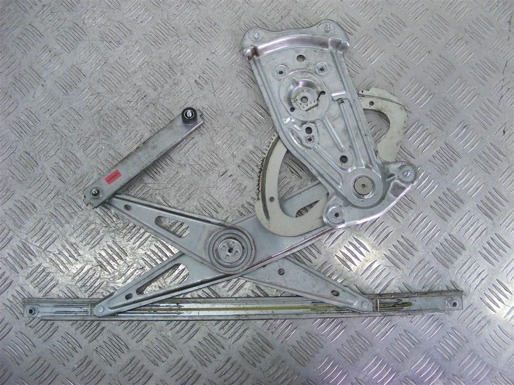 Стеклоподъемник электрический передний правый Renault Megane 3 (2008-2019) 807200001