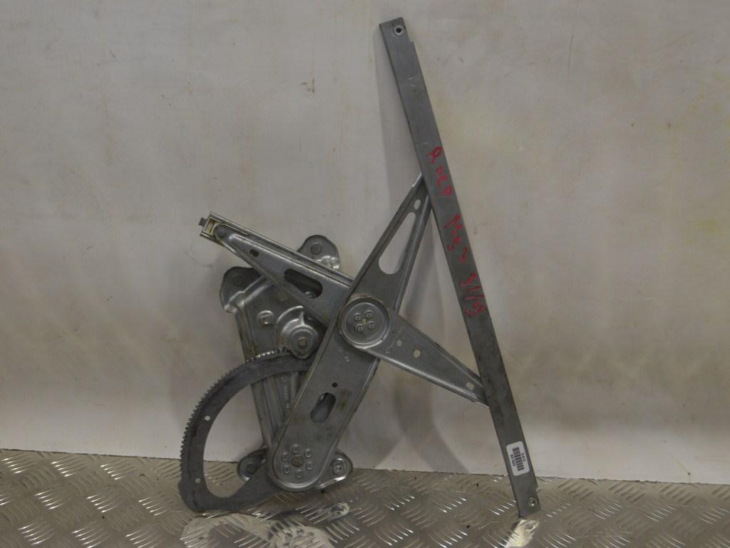 Стеклоподъемник электрический передний правый Renault Megane 3 (2008-2019) 807203154R