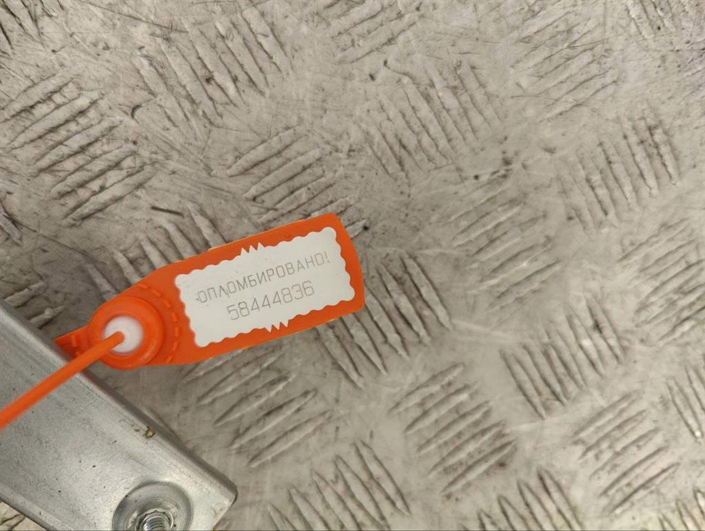 Стеклоподъемник электрический передний правый