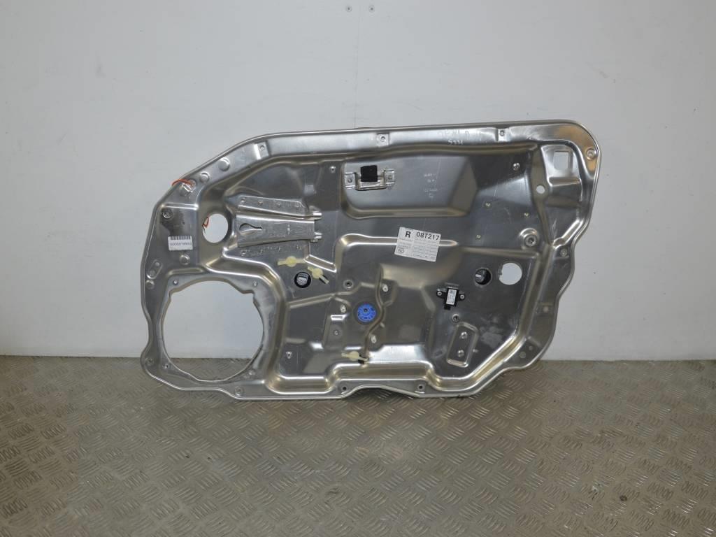 Стеклоподъемник электрический передний правый