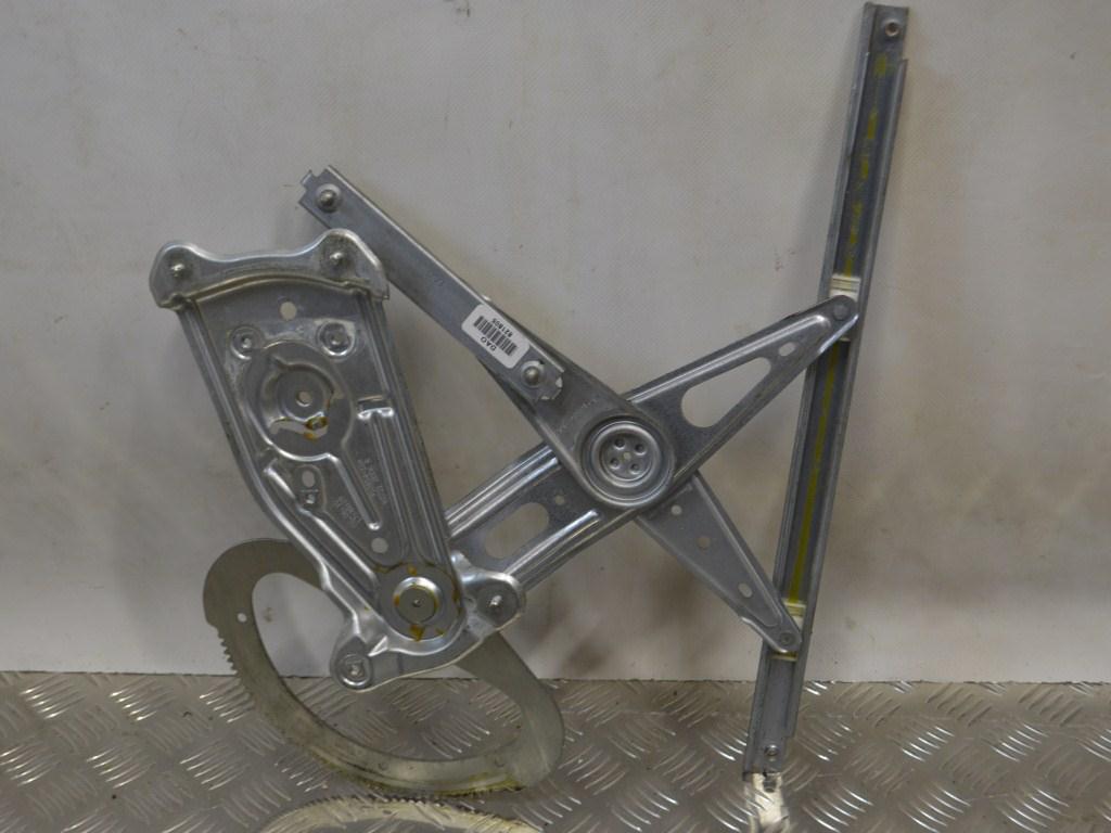 Стеклоподъемник электрический задний левый