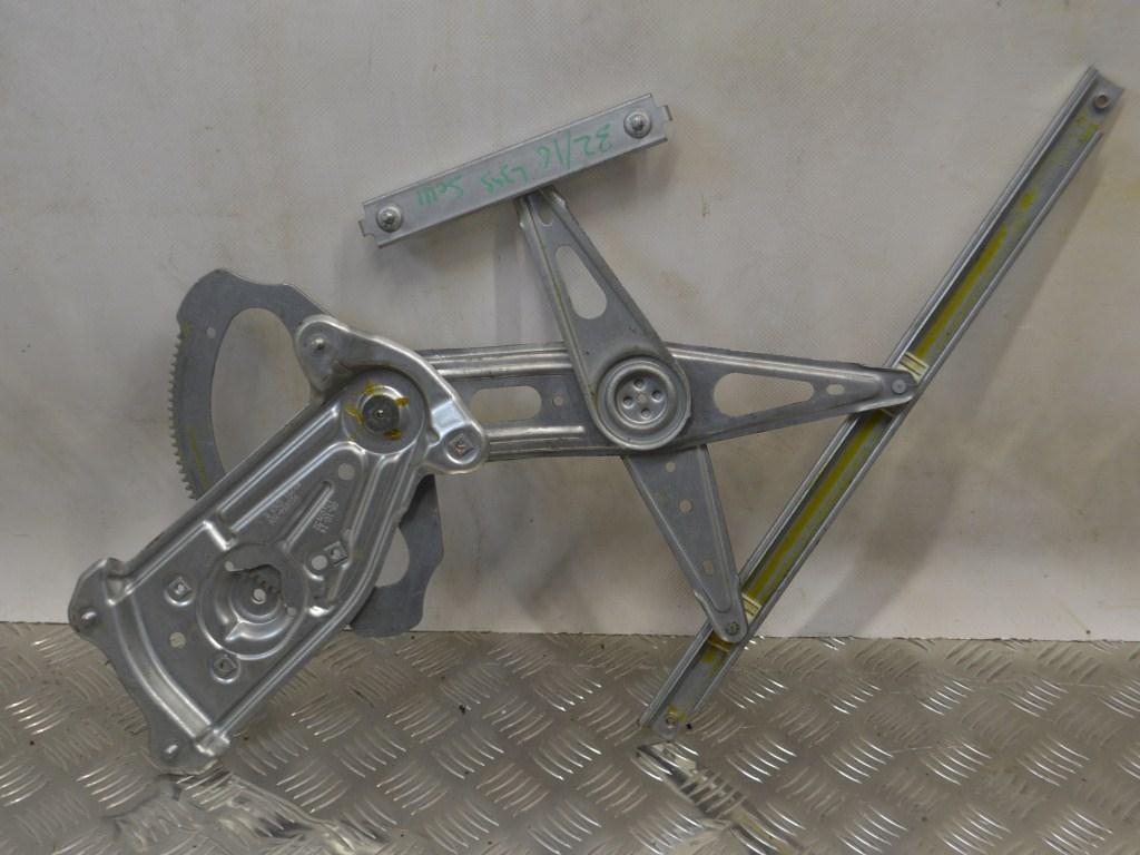 Стеклоподъемник электрический задний левый