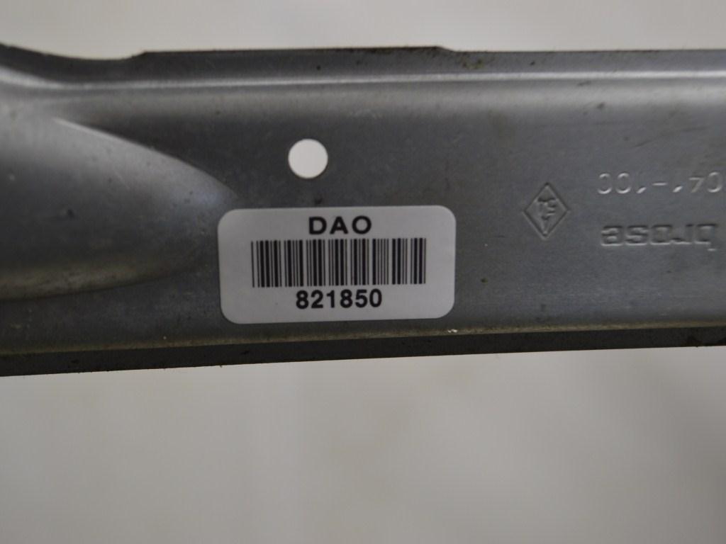 Стеклоподъемник электрический задний правый