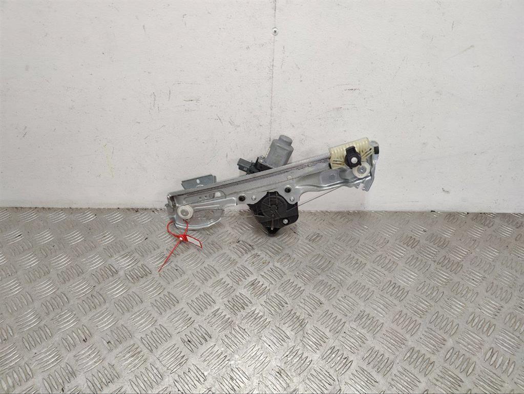 Стеклоподъемник электрический задний правый