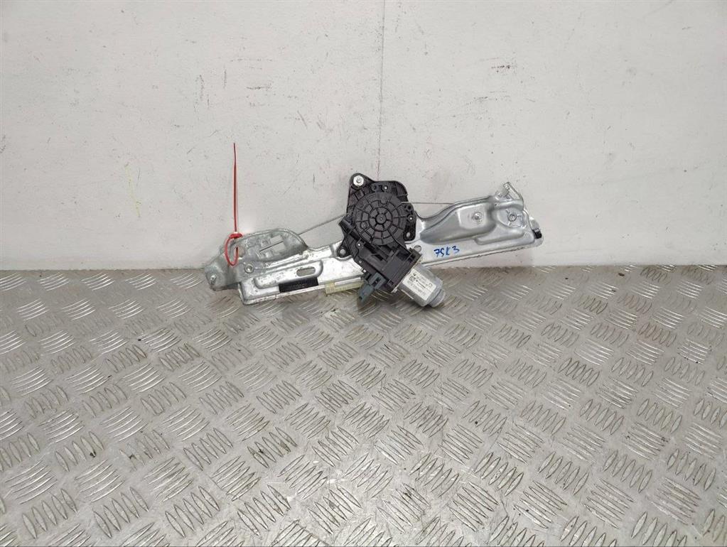 Стеклоподъемник электрический задний правый