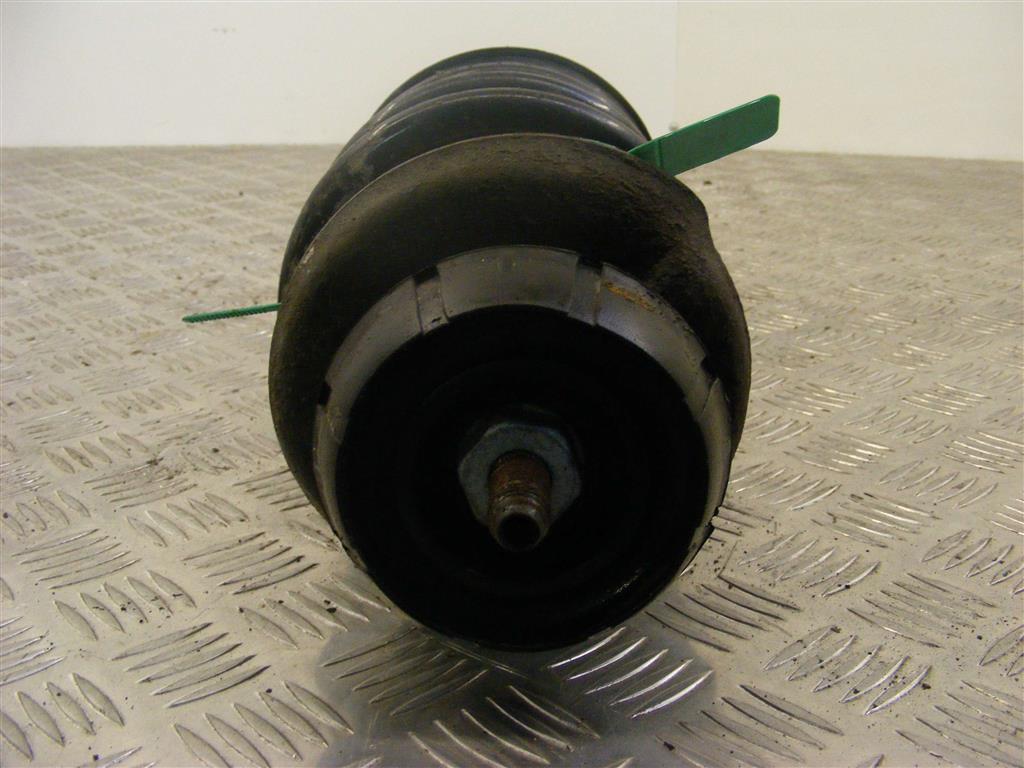 Стойка передняя левая