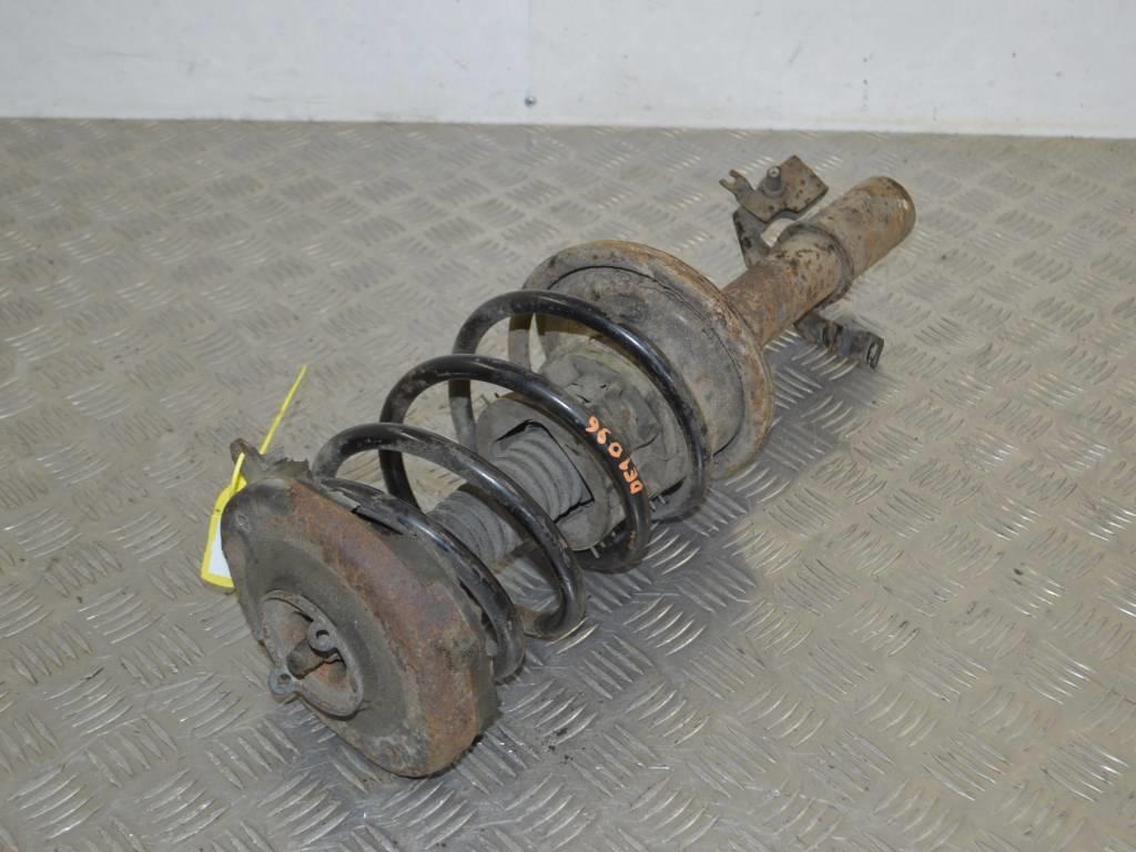 Стойка передняя левая Renault Megane 1 (1996-2002)