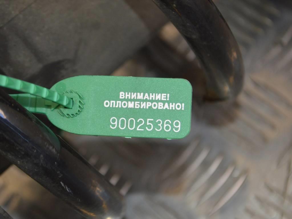 Стойка передняя левая Renault Trafic 2 (2001-2006)