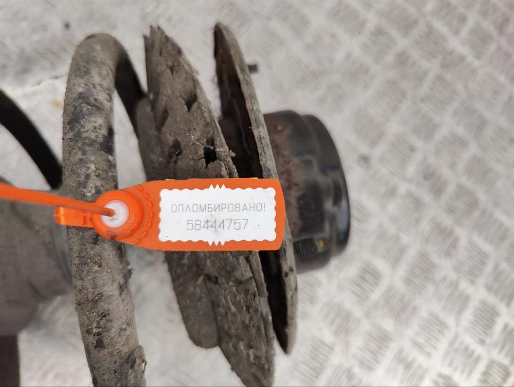 Стойка передняя левая