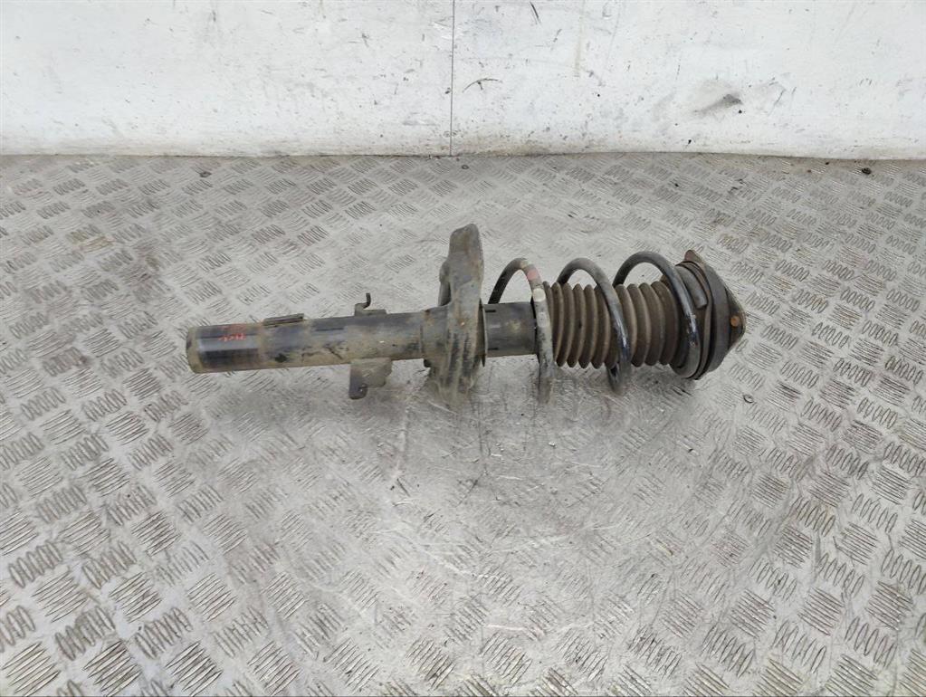 Стойка передняя левая