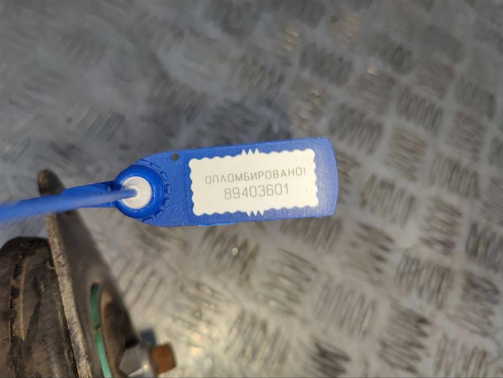 Стойка передняя левая