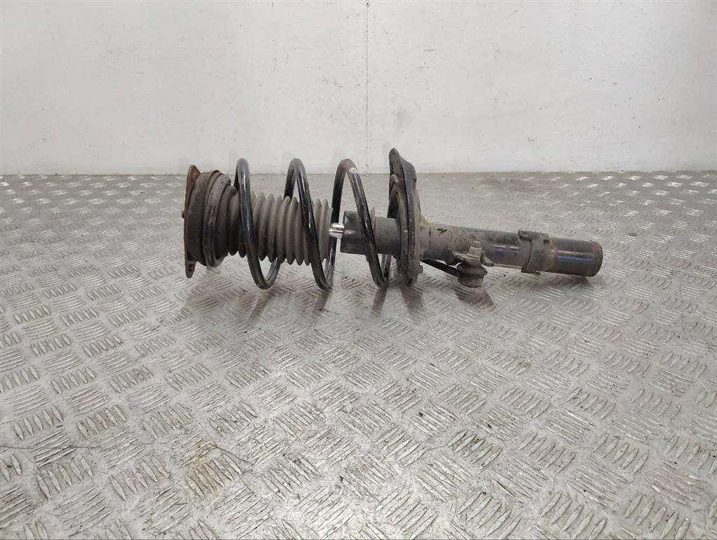 Стойка передняя левая