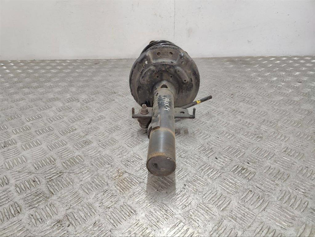 Стойка передняя левая