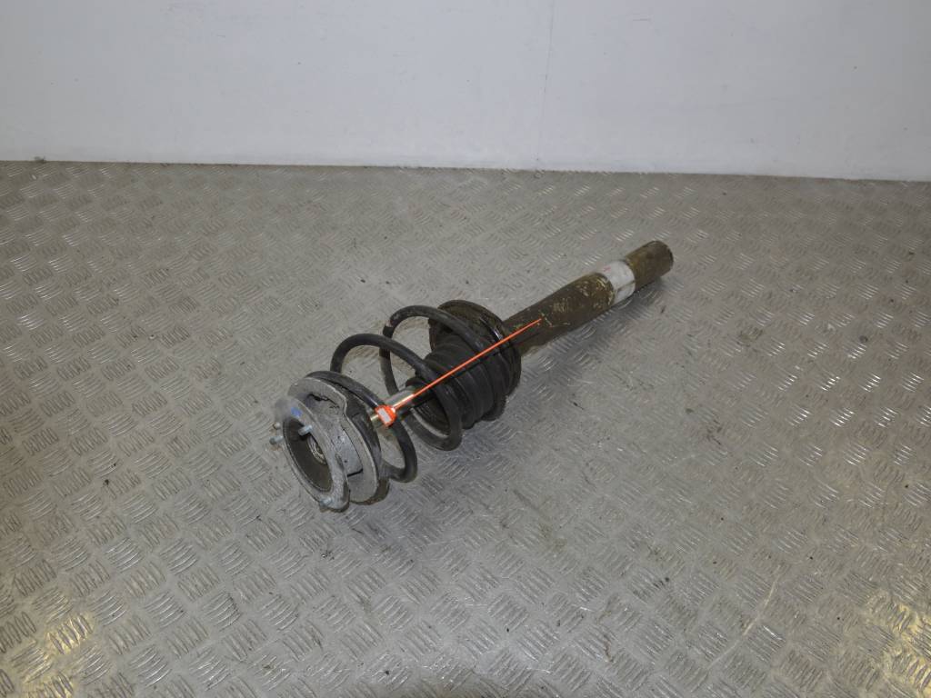 Стойка передняя левая