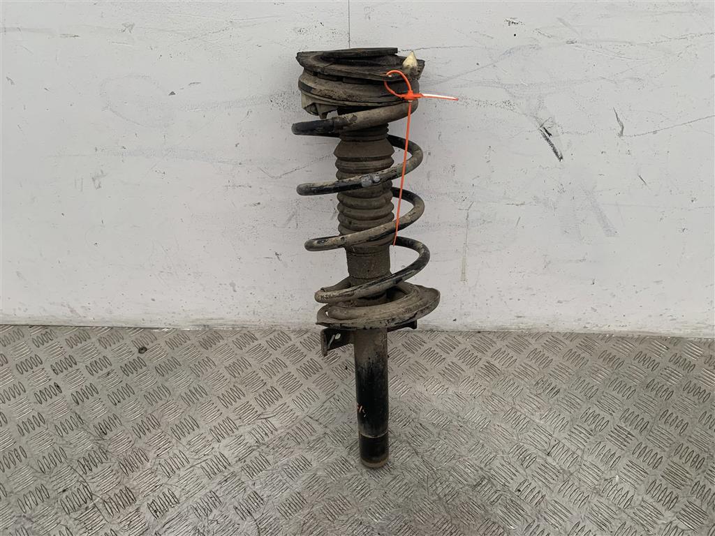 Стойка передняя левая