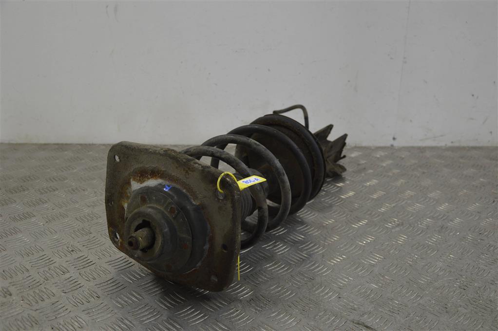 Стойка передняя правая Peugeot 806 (1994-2002)