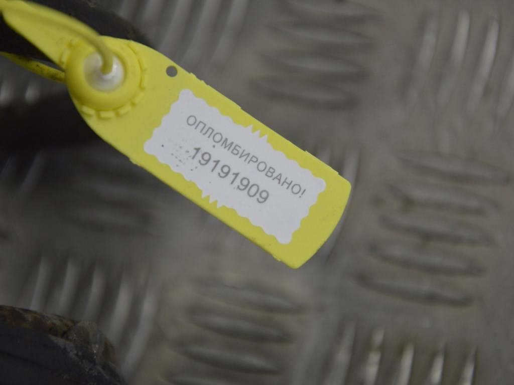 Стойка передняя правая