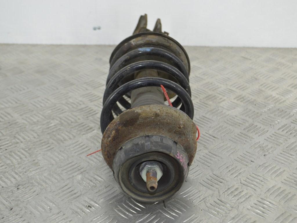 Стойка передняя правая