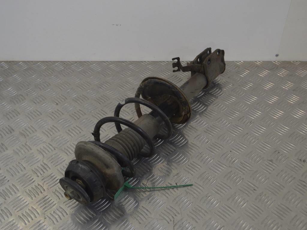 Стойка передняя правая