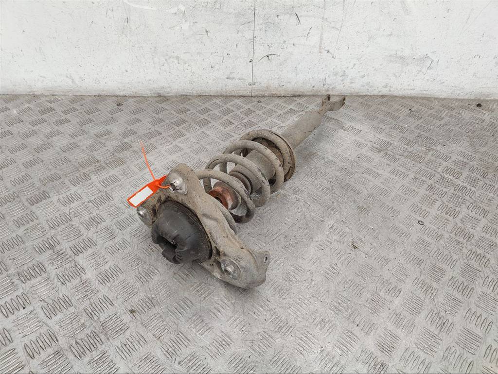 Стойка передняя правая