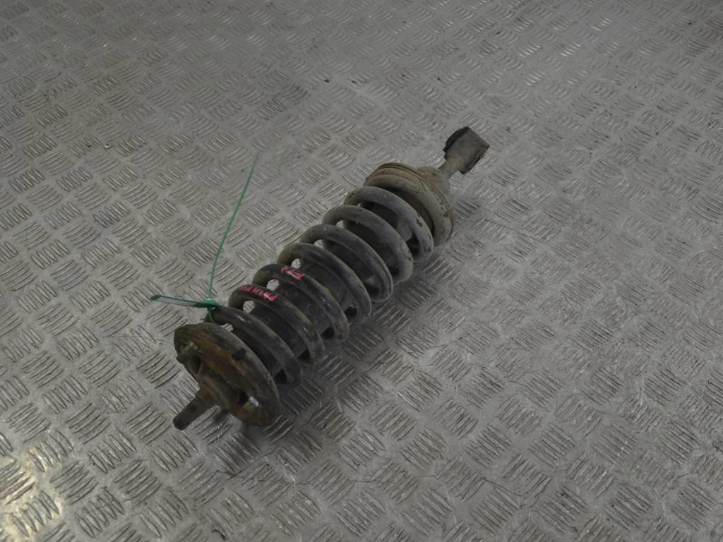 Стойка передняя правая