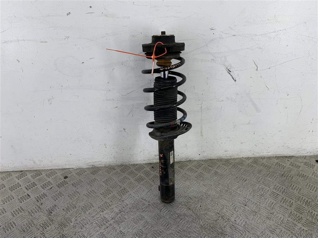 Стойка передняя правая