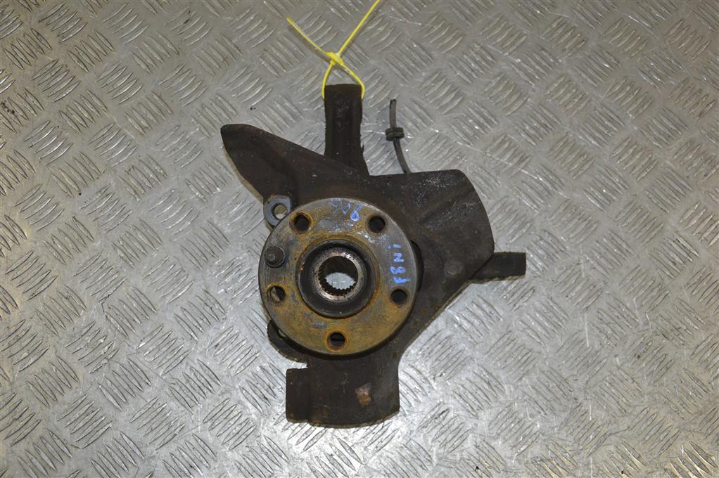 Ступица передняя левая