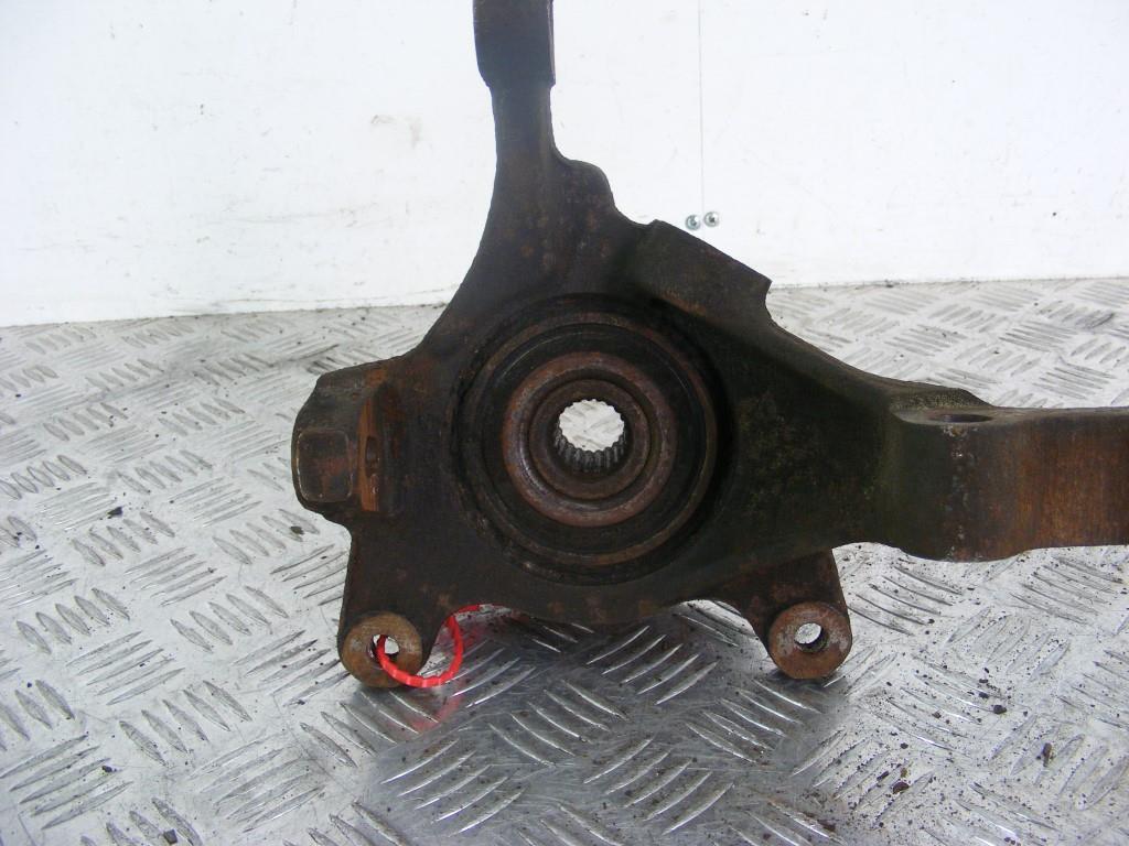 Ступица передняя левая Renault Laguna 1 (1993-2001)