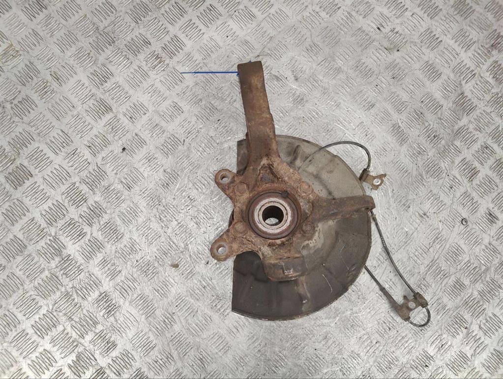 Ступица передняя левая