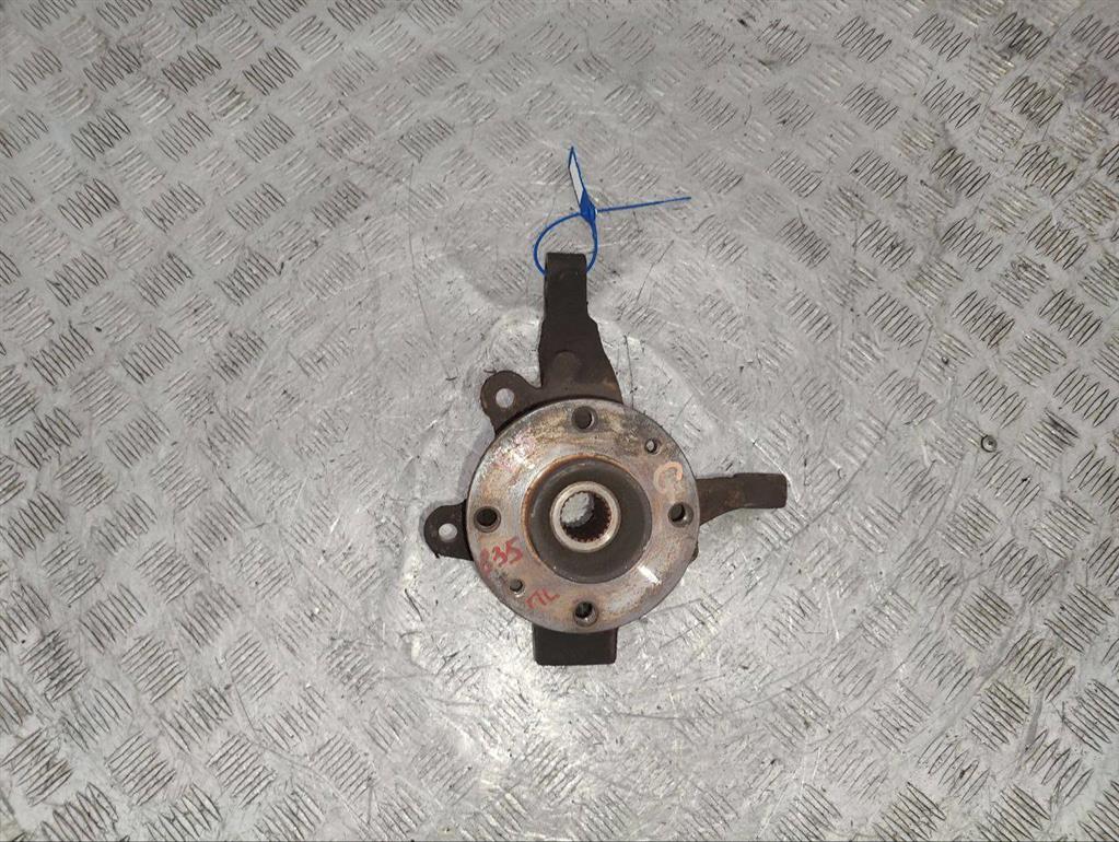 Ступица передняя левая