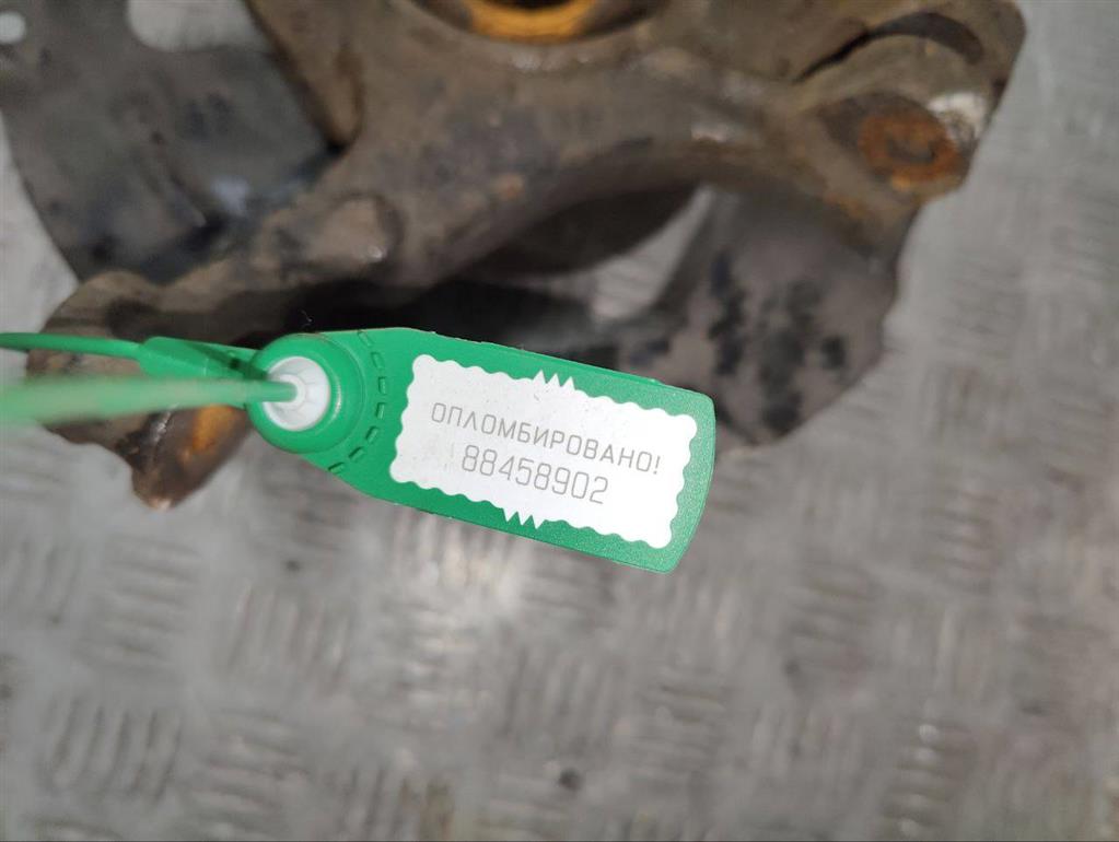 Ступица передняя левая