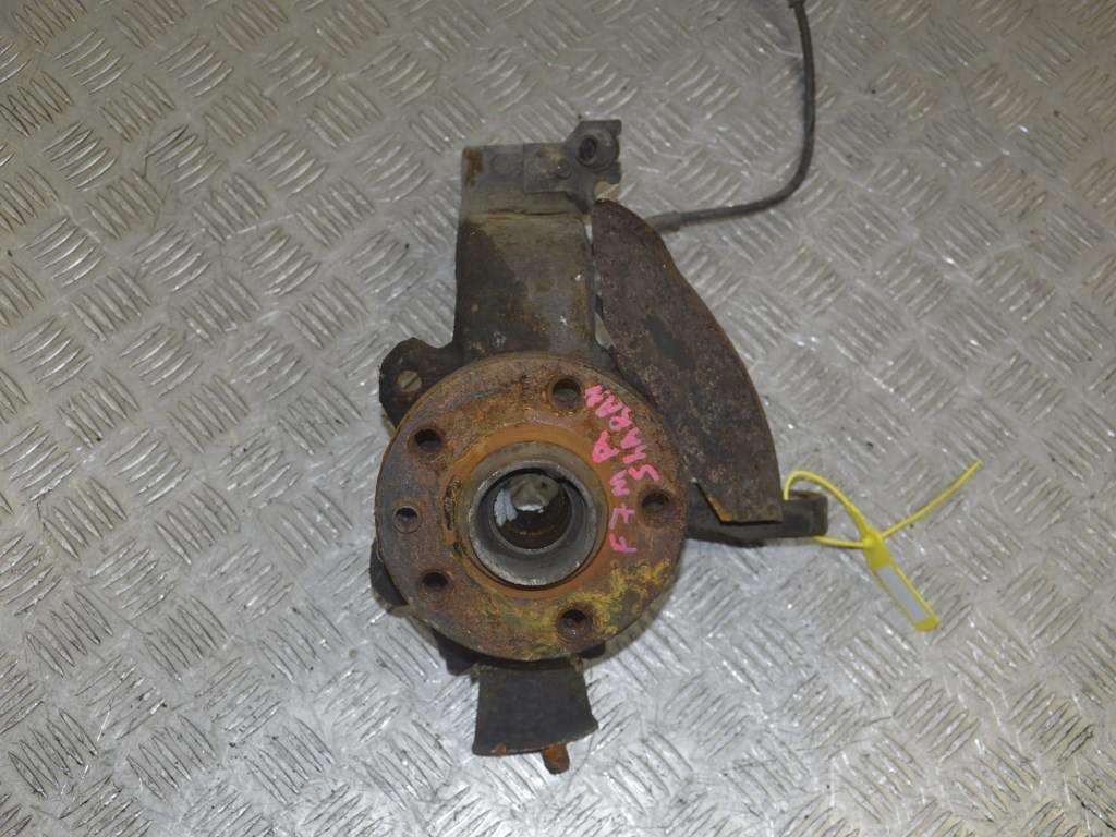 Ступица передняя левая