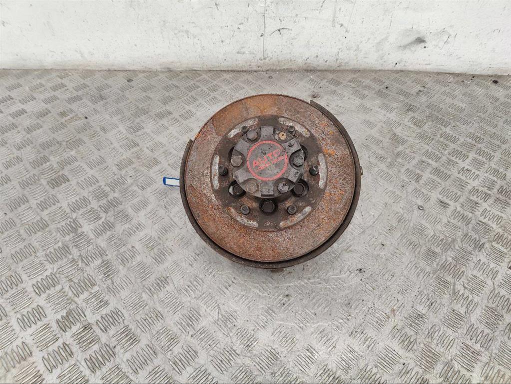 Ступица передняя правая