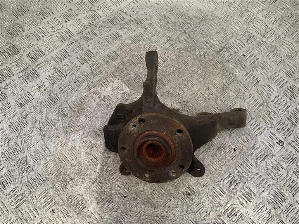 Ступица передняя правая