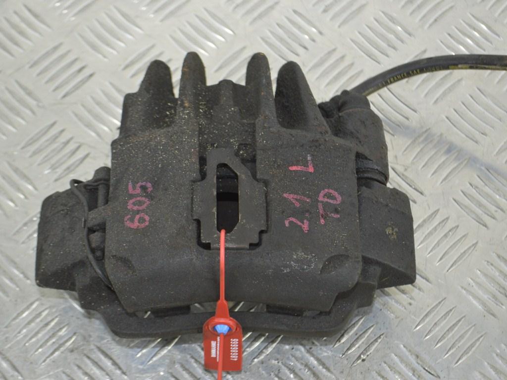 Суппорт передний левый Peugeot 605 (1989-1999)