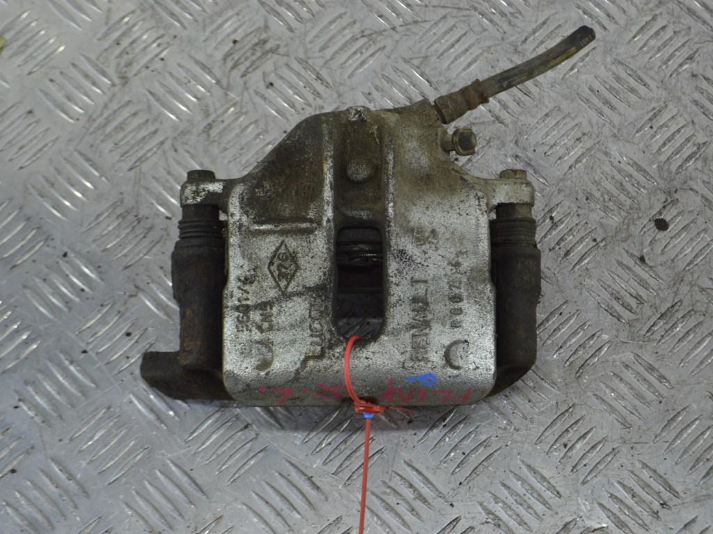 Суппорт передний левый Renault Scenic 1 (1996-2003)