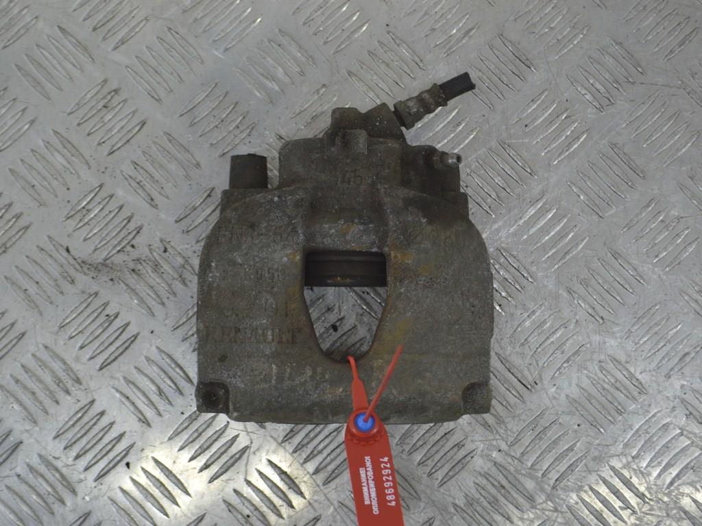 Суппорт передний левый Renault Scenic 2 (2003-2009)