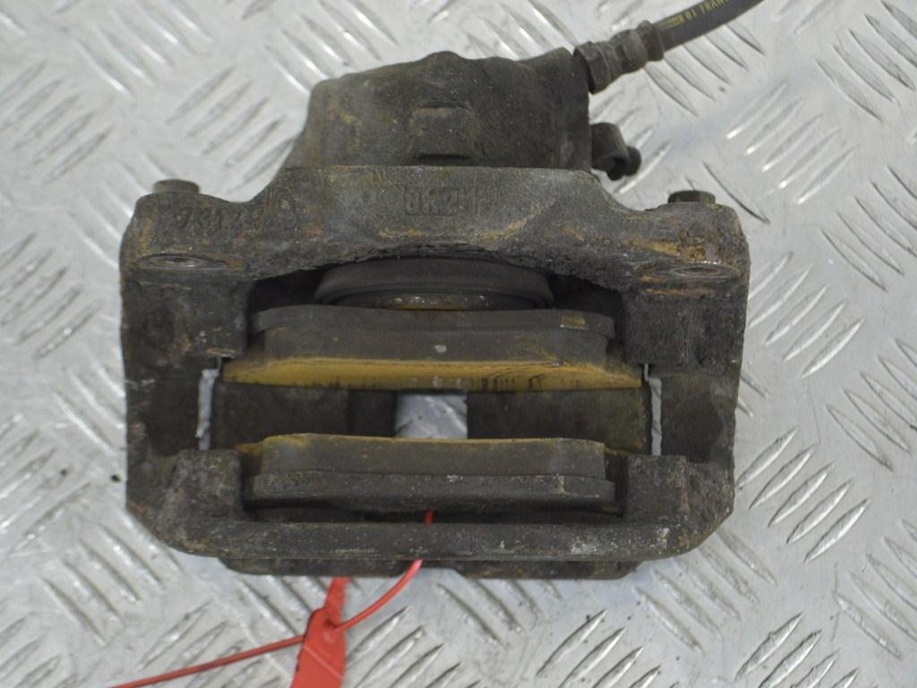 Суппорт передний правый Renault Espace 3 (1996-2002) 32323728/8