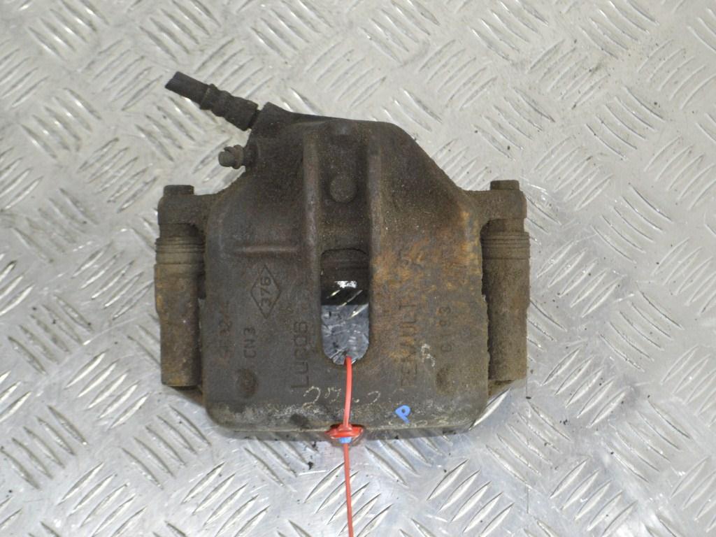 Суппорт передний правый Renault Espace 3 (1996-2002)