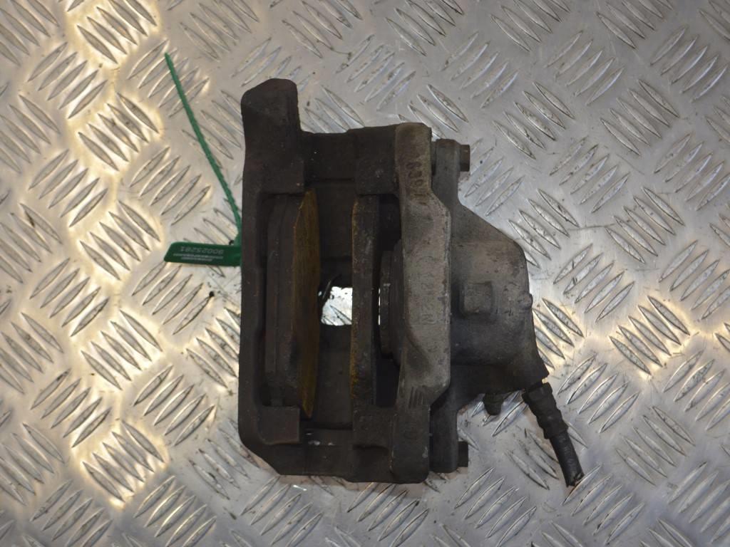 Суппорт передний правый Renault Megane 1 (1996-2002)